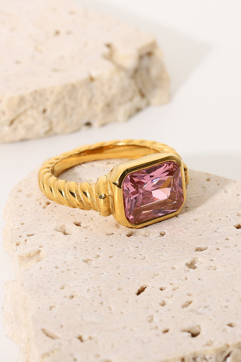 Inlaid Cubic Zirconia Twisted Ring