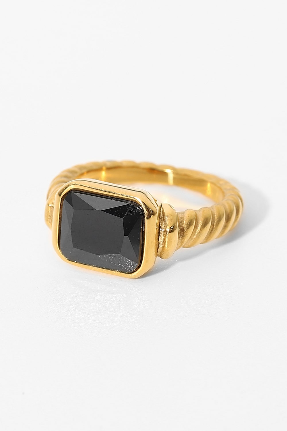 Inlaid Cubic Zirconia Twisted Ring